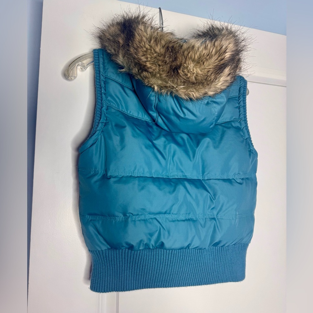 🍓6/$15🍓 Blue Hooded Puffer Vest - Picture 5 of 5